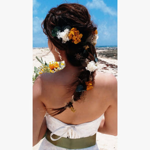 ヘアメイクアーティスト:Yuca