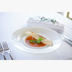 ローストトマトスープにバジルオイル ガーリッククルトン