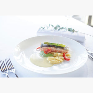 サーモンフィレ ブロッコリーピューレ レモンバターソース ニョッキとドライトマト