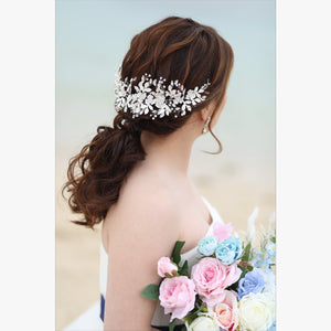 ヘアメイクアーティスト:Aira