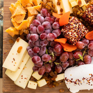 チーズ各種、グレープ、ドライフルーツ