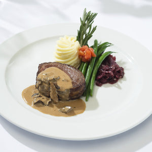 フィレミニヨン マッシュルームソース 季節の野菜とマッシュポテト添え