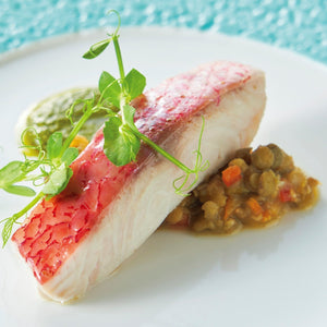 アカマチのヴァプール タンカンとレンズ豆添え-屋我地の塩を使ったグリーンソース