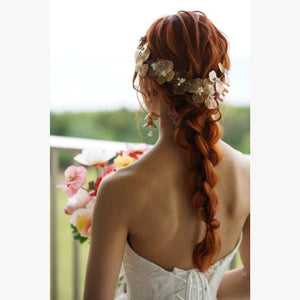 ヘアメイクアーティスト:Seina