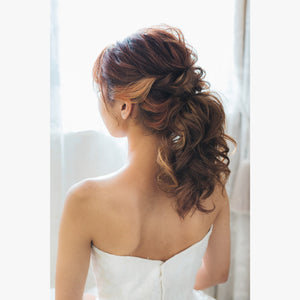 ヘアメイクアーティスト:Suzuru