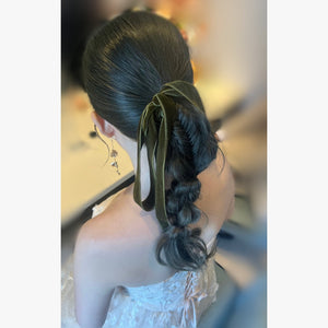 ヘアメイクアーティスト:Yui