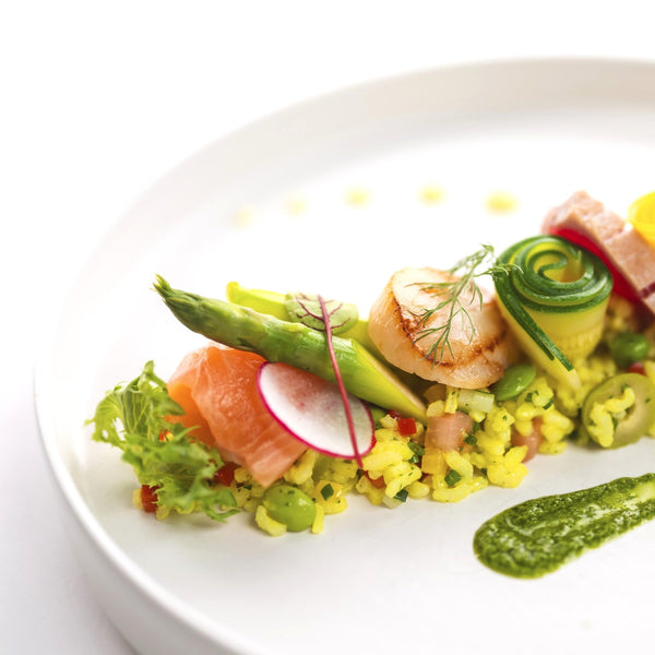 オーガニックアルボリオライスと野菜のサラダ&シーフードを飾ってジャルダン風