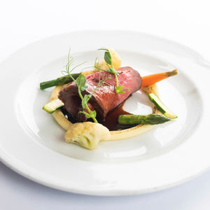 スゥヴィドサーロイン 　ダッチェスポテト、根菜野菜添え 　ソースペリグー