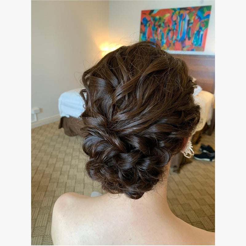 ヘアメイクアーティスト：Junko