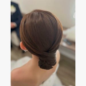 ヘアメイクアーティスト：Junko