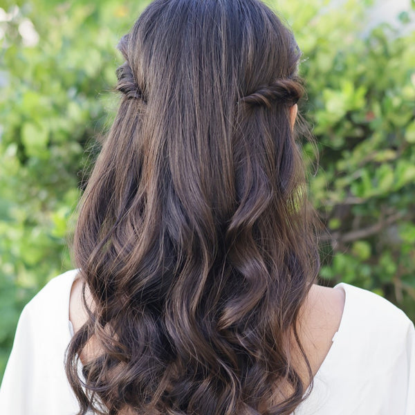 ヘアメイクアーティスト：Rie