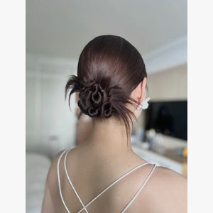 ヘアメイクアーティスト：Saori