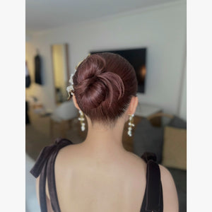 ヘアメイクアーティスト：Saori