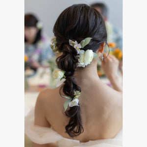 ヘアメイクアーティスト：Saori