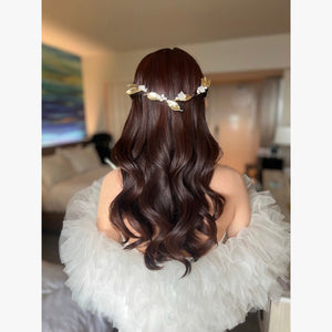 ヘアメイクアーティスト：Saori