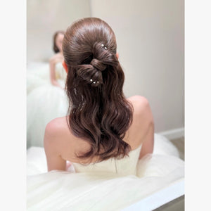ヘアメイクアーティスト：Saori