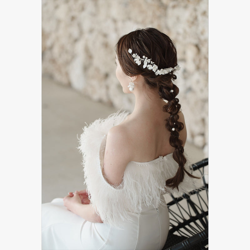 ヘアメイクアーティスト：Aira