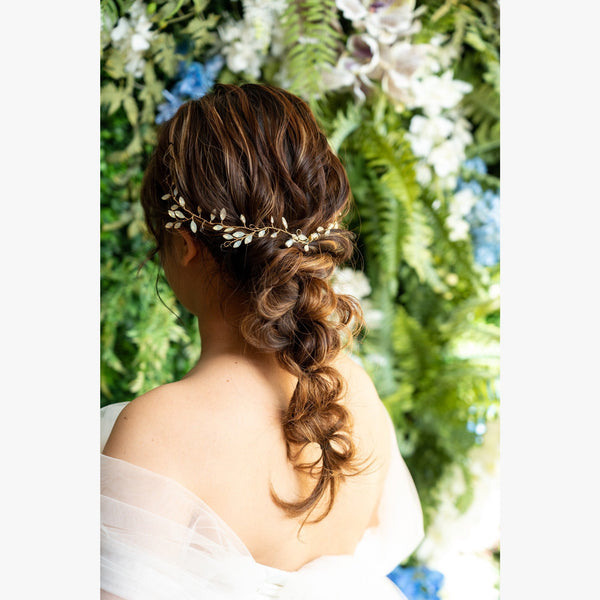 ヘアメイクアーティスト：Aira