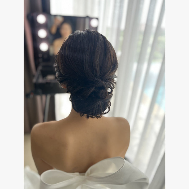 ヘアメイクアーティスト：Airi