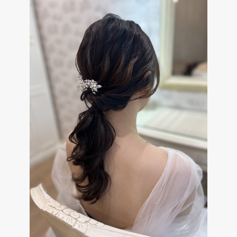 ヘアメイクアーティスト：Airi