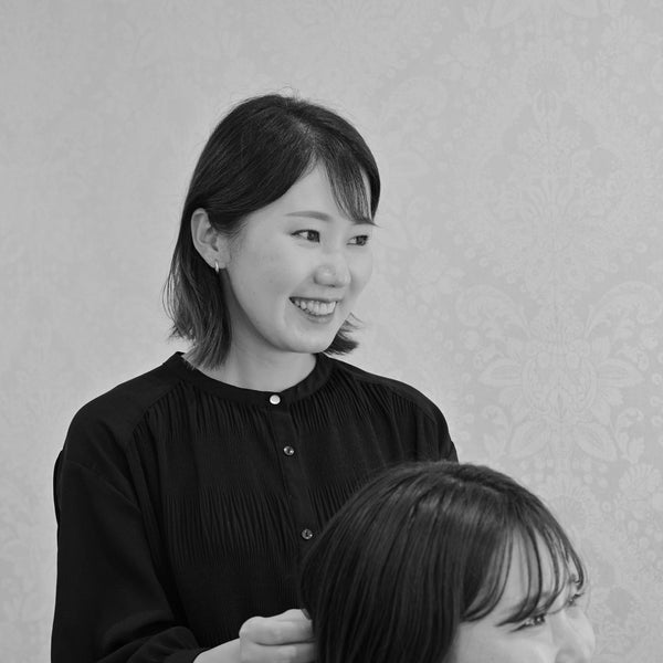 ヘアメイクアーティスト：Natsumi