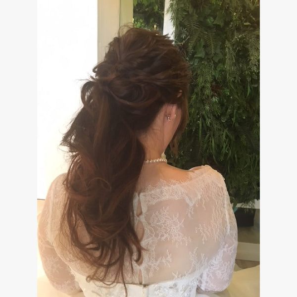 ヘアメイクアーティスト：Ayako