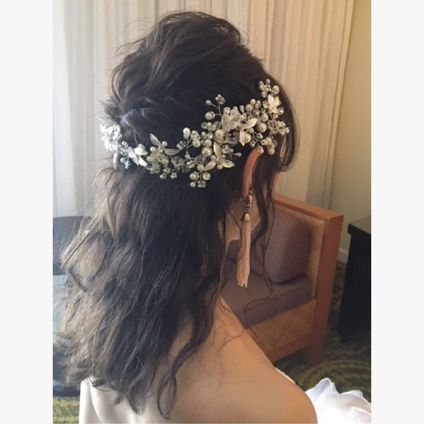 ヘアメイクアーティスト：Ayako