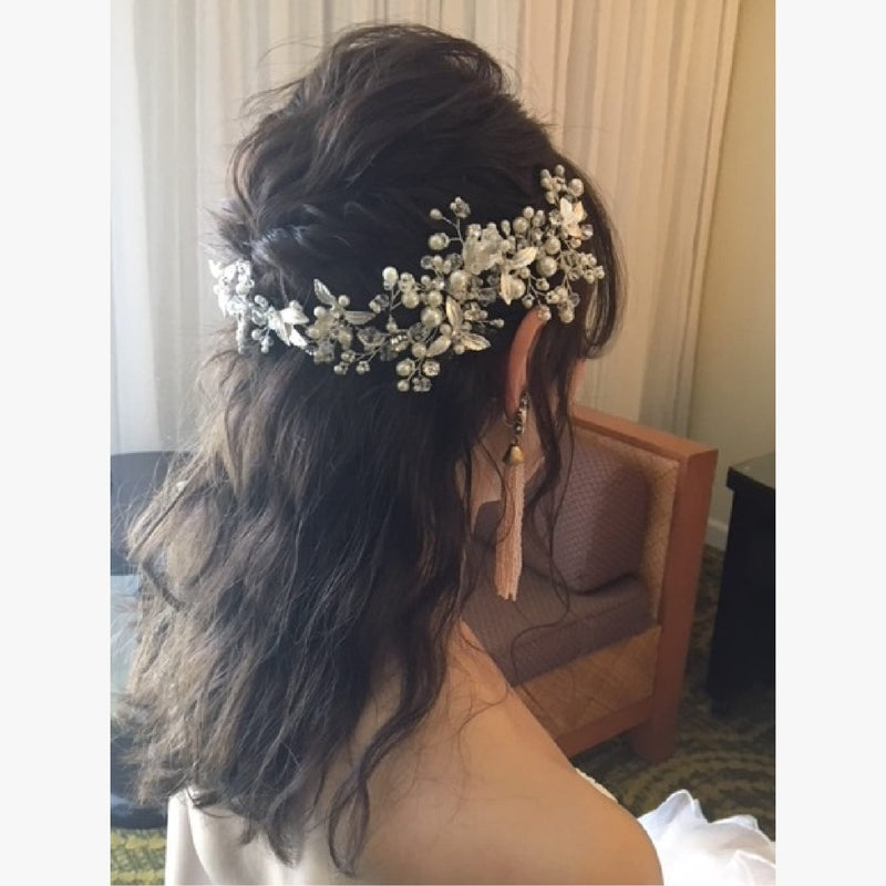 ヘアメイクアーティスト：Ayako