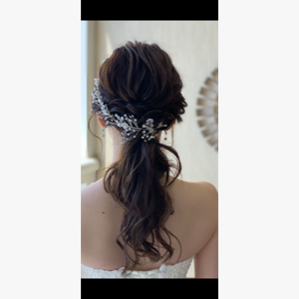ヘアメイクアーティスト：Ayako