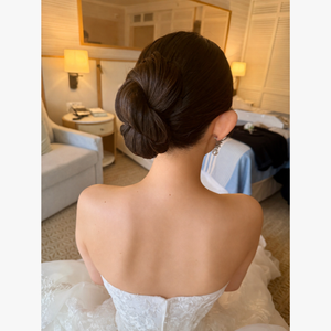 ヘアメイクアーティスト：Ayako