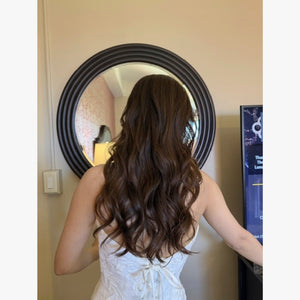 ヘアメイクアーティスト：Ayako