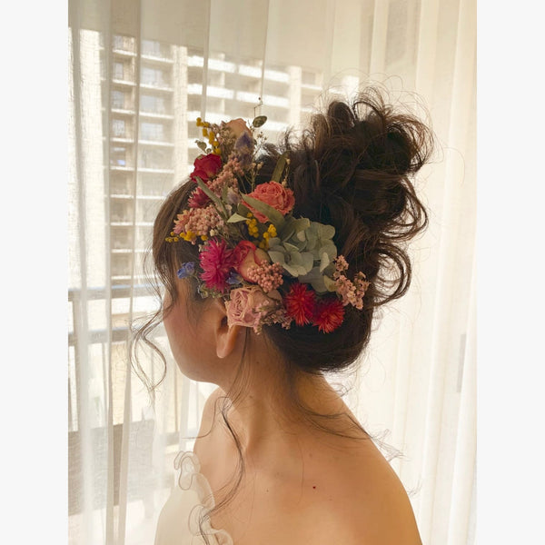 ヘアメイクアーティスト：Saori