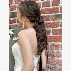 ヘアメイクアーティスト：Rie