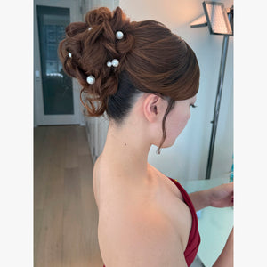 ヘアメイクアーティスト：Rie
