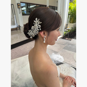 ヘアメイクアーティスト：Rie