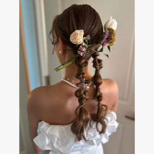 ヘアメイクアーティスト：Rie
