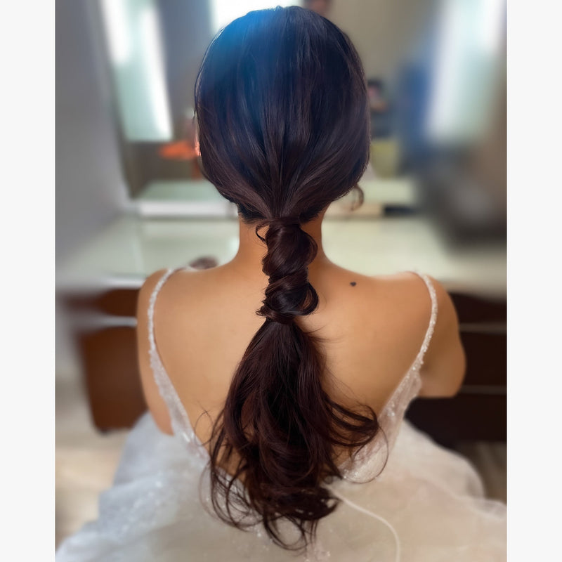 ヘアメイクアーティスト：Suzu