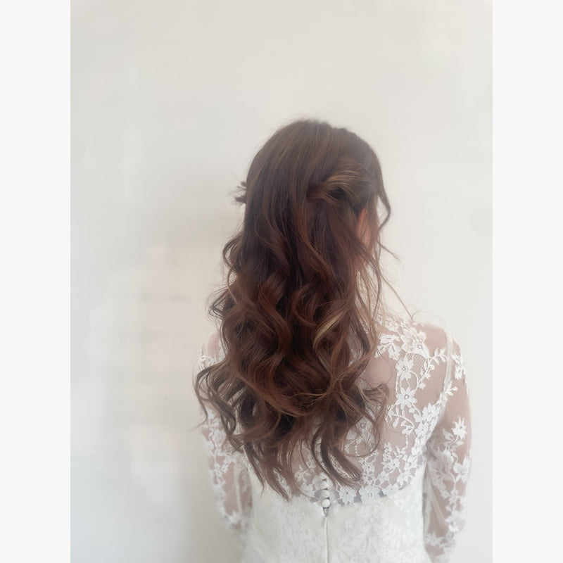 ヘアメイクアーティスト：Suzu