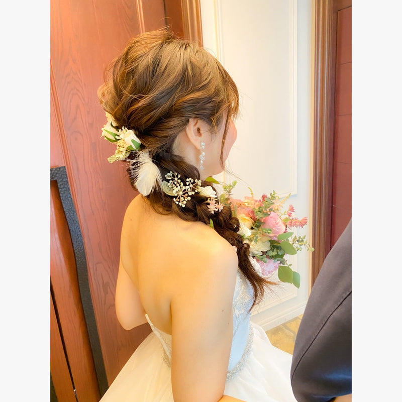 ヘアメイクアーティスト：Suzuru