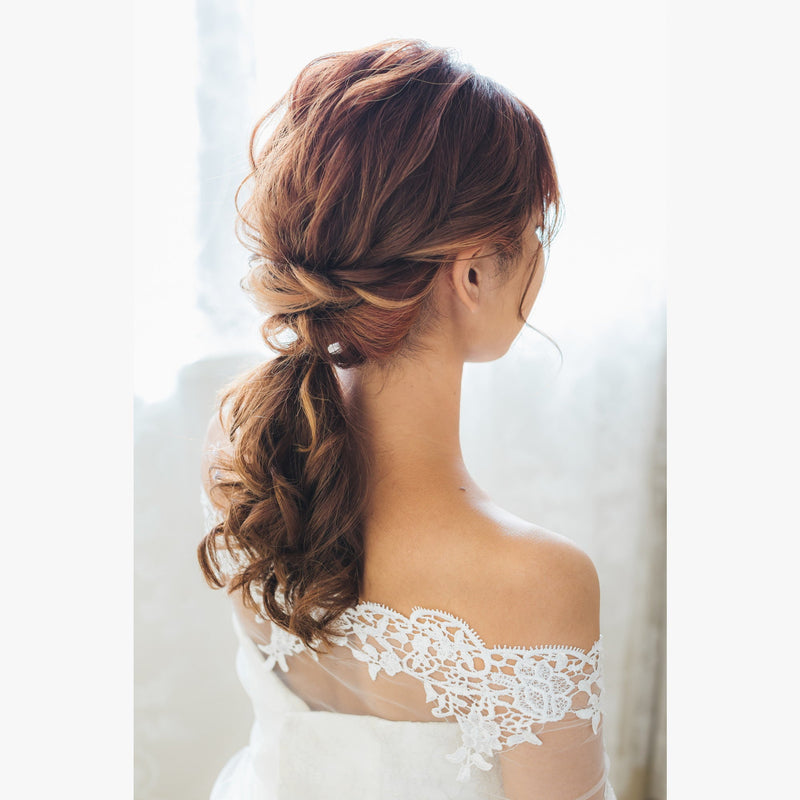 ヘアメイクアーティスト：Suzuru