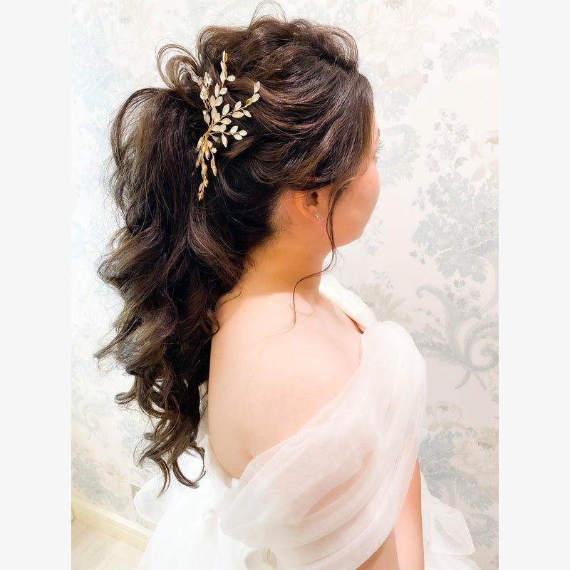 ヘアメイクアーティスト：Suzuru